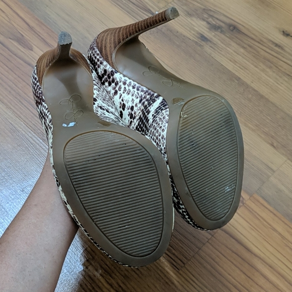 Jessica Simpson Heels - Picture 2 of 4
